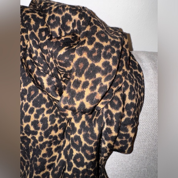 J. Crew Light Weight Wool Leopard Print Scarf - Picture 3 of 4